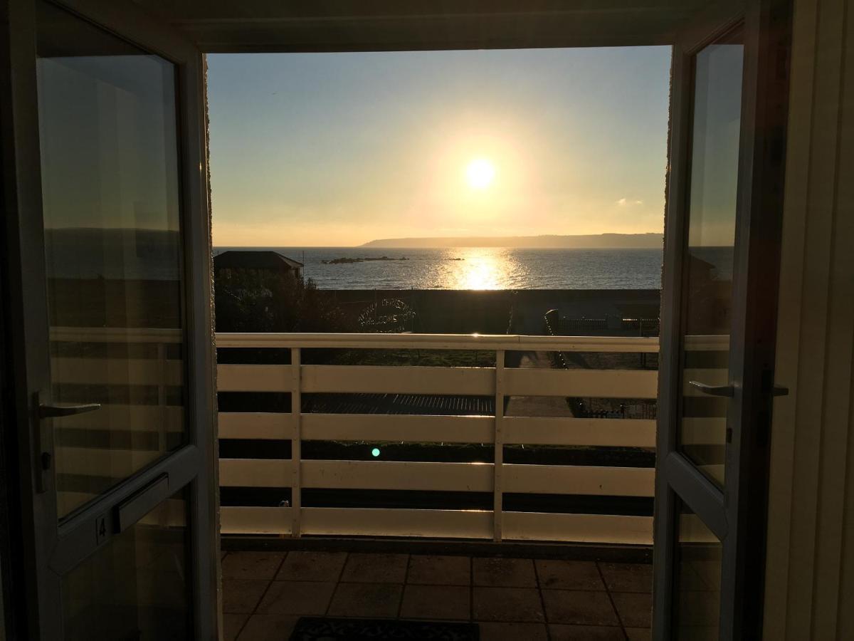 Sea Breeze Villa Маразион Екстериор снимка