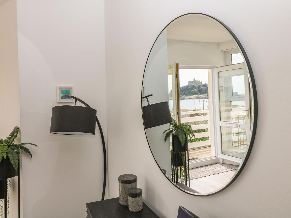 Sea Breeze Villa Маразион Екстериор снимка