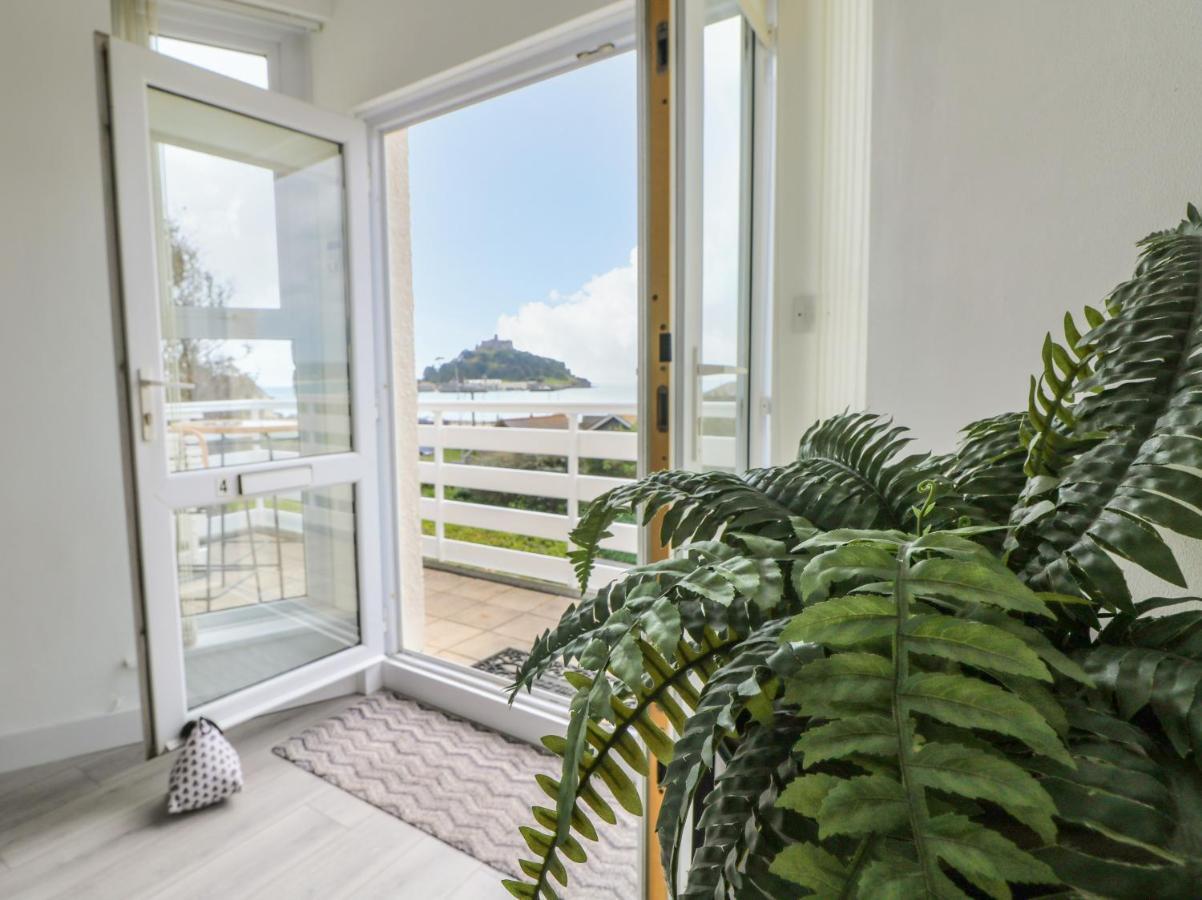 Sea Breeze Villa Маразион Екстериор снимка